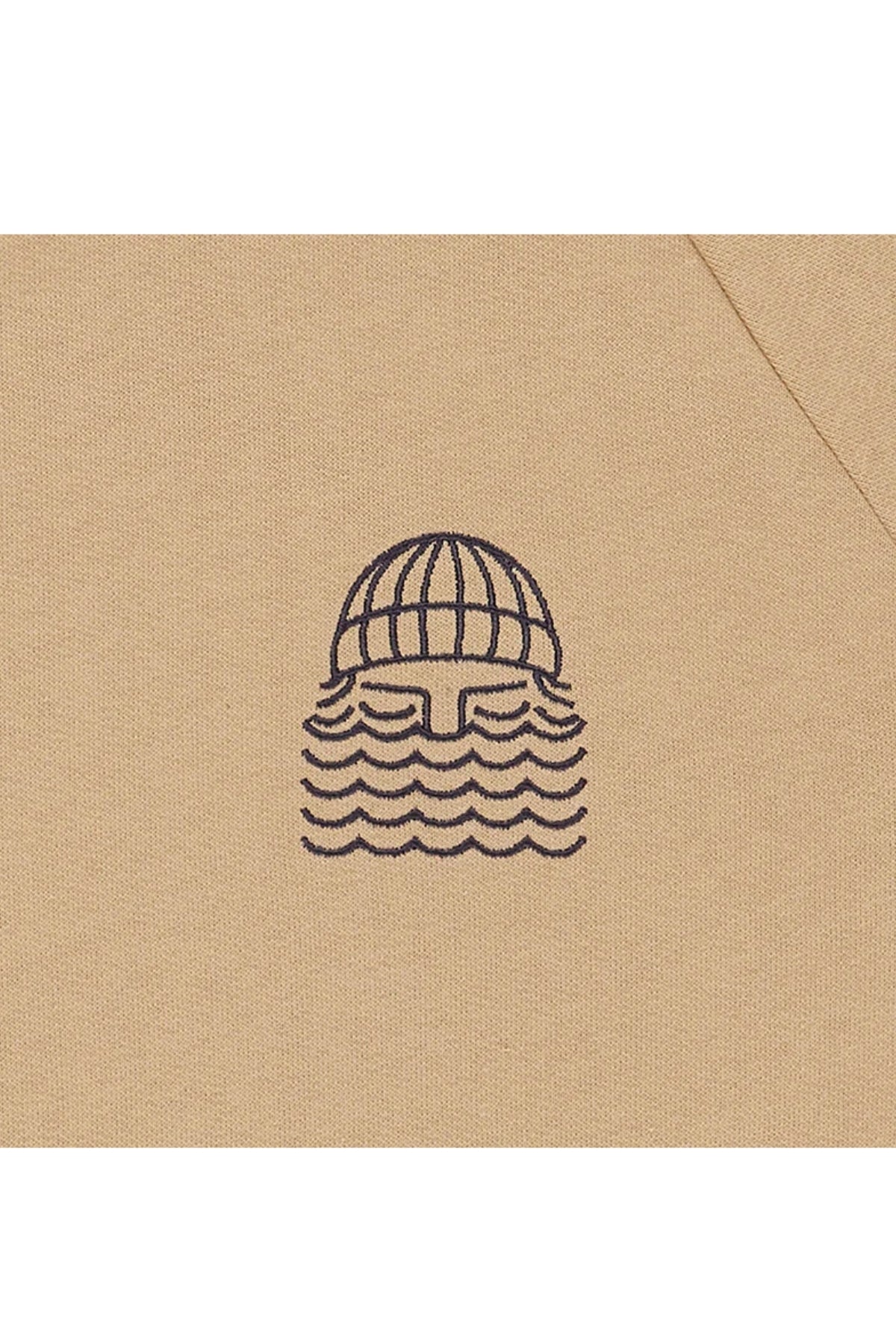 Sweat Mini to the sea - Bask in the sun