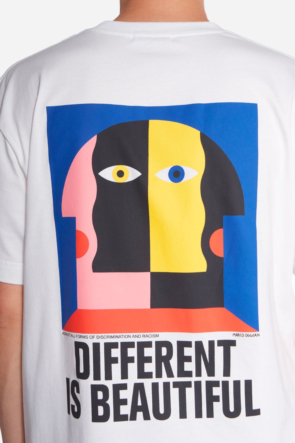 T-shirt Different - Olow