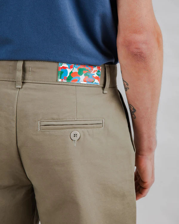 4025 image 4 5 upper bust 600x