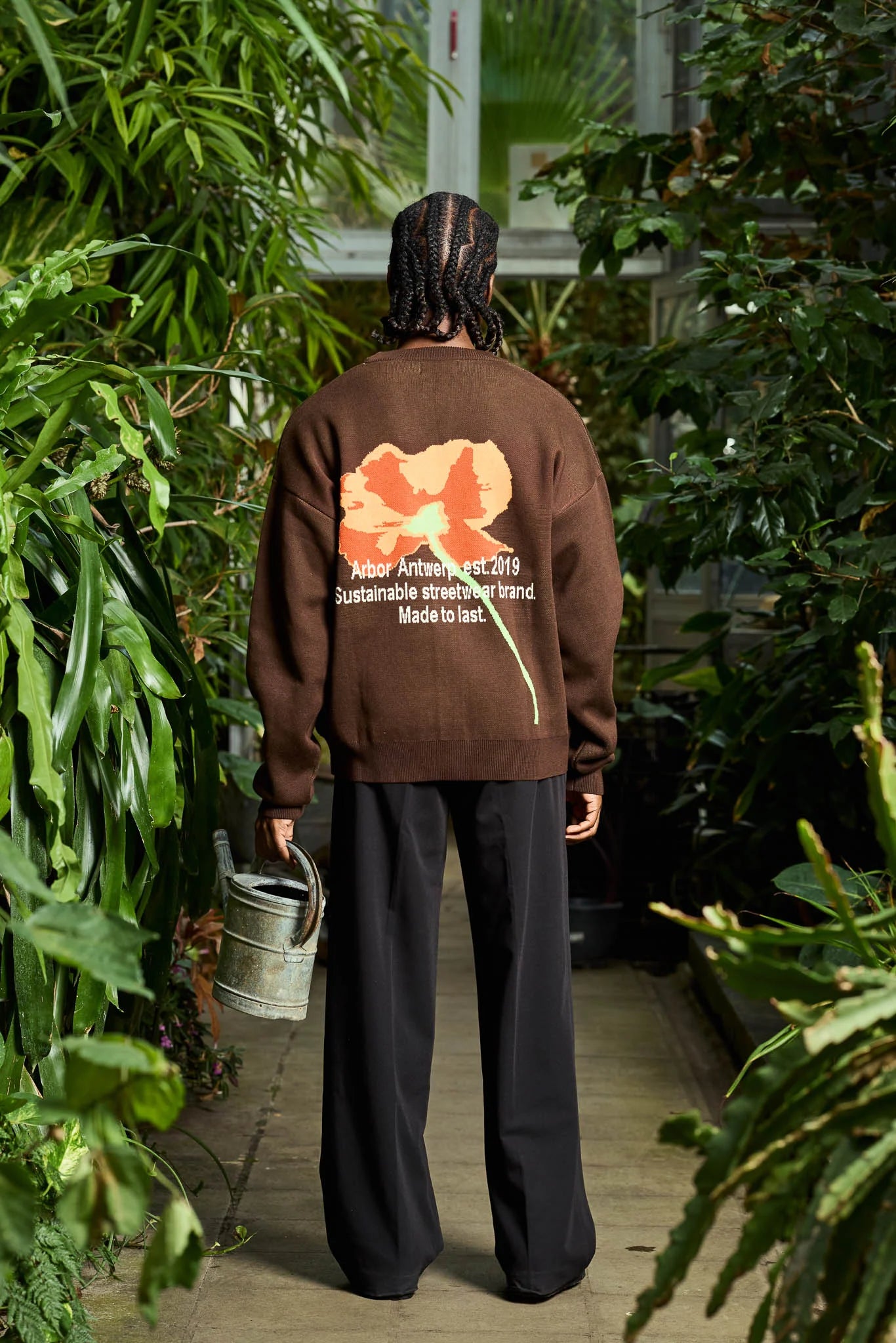 933E971A 8708 403D A21A D2048D4C2136